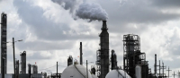Мировые запасы нефти в апреле сократились