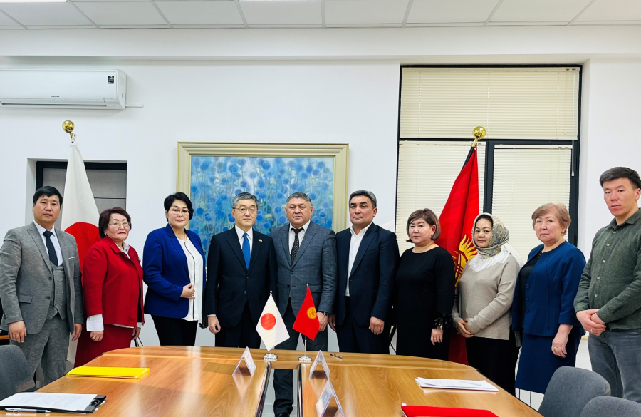 Четыре региональные больницы Кыргызстана получат новое оборудование от правительства Японии