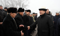 Президент Садыр Жапаров поздравил кыргызстанцев с Днем отца