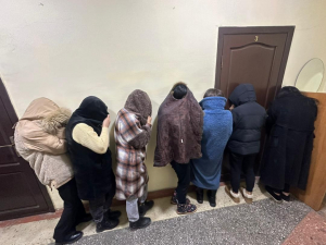 В Оше в милицию доставили 7 девушек легкого поведения
