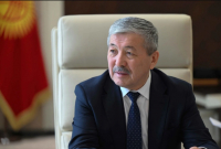 Глава кабмина поздравил банковских работников с профессиональным праздником