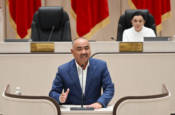 Kirgiški parlament se je razpustil