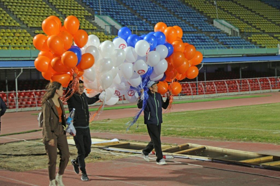 «Кумтөр» Кыргыз Республикасындагы балдар спортун өнүктүрүү боюнча «Мектеп лигасы» долбоорунун башкы демөөрчүсү