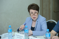 Депутат: Пакет документов по госязыку противоречит Конституции КР