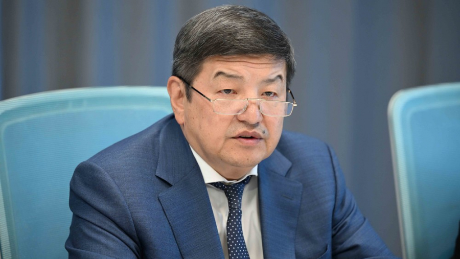 Акылбек Жапаров отправился в Туркменистан с рабочим визитом