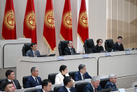 Председатель ГКНБ и семь министров принесли присягу в Жогорку Кенеше