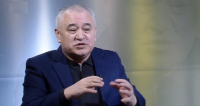 Омурбек Текебаев: По новой Конституции президент превратится в английскую королеву