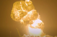 На испытательном полигоне SpaceX в Техасе произошел мощный взрыв (видео)