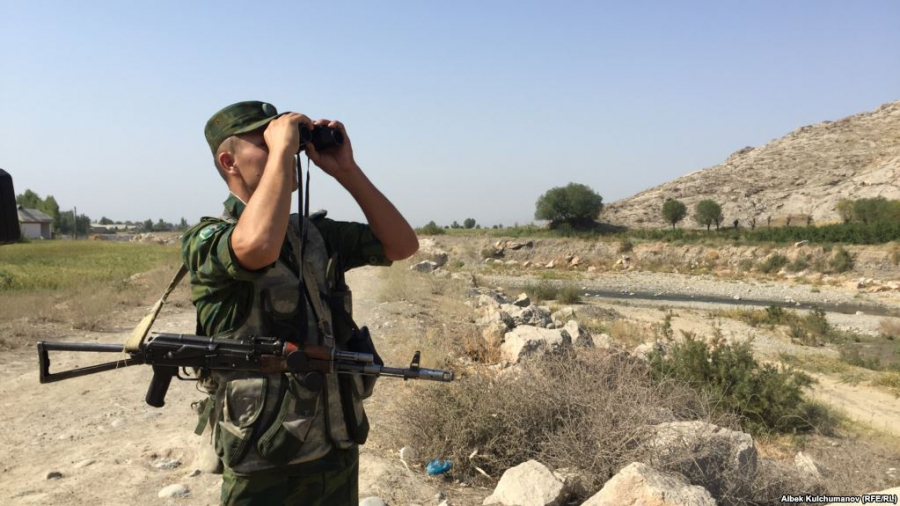 Погранслужба ГКНБ: Таджикская сторона начала стройку на неописанных участках, несмотря на договоренность