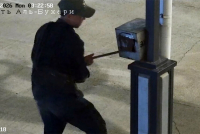 В Кадамджае парень ночью вскрыл садака-бокс на территории мечети «Аль-Бухари»