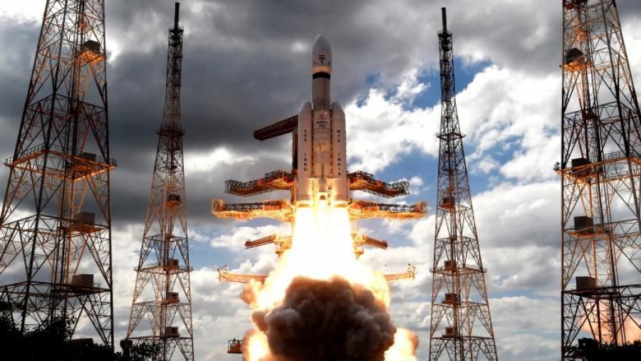 Индийский лунный успех — «Викрам» высадился на спутник Земли