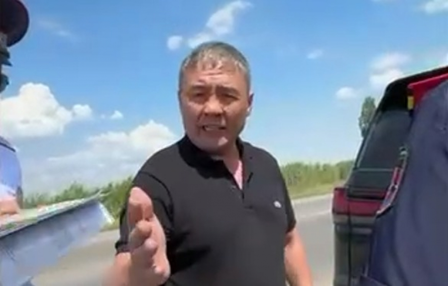 Депутат БГК поругался с патрульным, назвал его «глупцом» и «нечеловеком» - видео