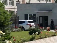 Камчыбек Ташиев приехал в суд по делу о приготовлении к захвату власти