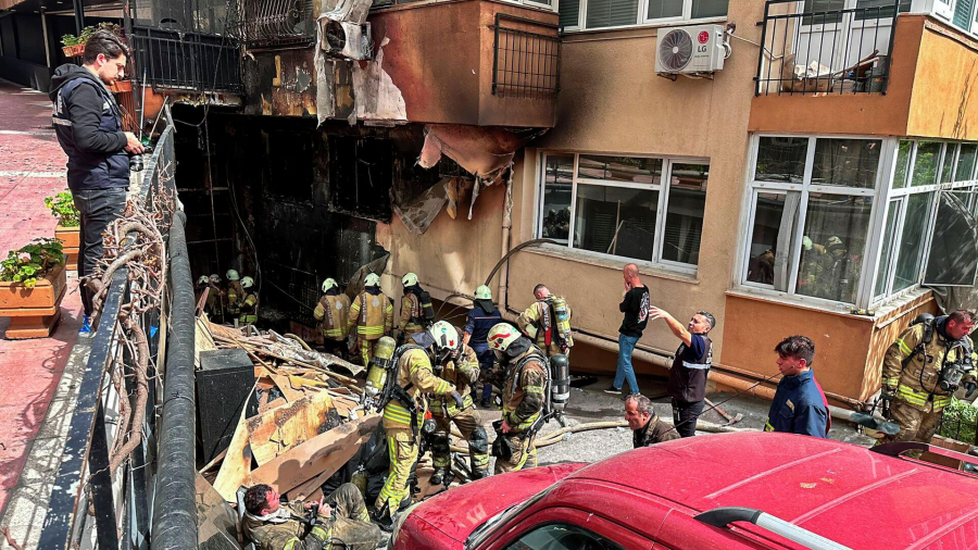 При пожаре в ночном клубе Стамбула во время ремонтных работ погибли 29 человек