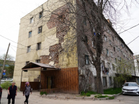 Мэр Бишкека встретился с жителями аварийных домов на Фучика