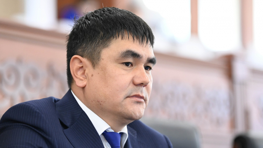 Депутат Осмонов призвал силовиков не играть с судьбами людей