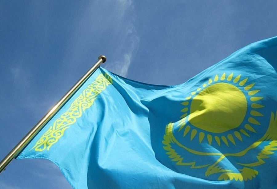 Обратная сторона политического театра в Казахстане