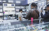 ГТС выявила факты незаконного ввоза мобильных телефонов в Бишкеке (видео)