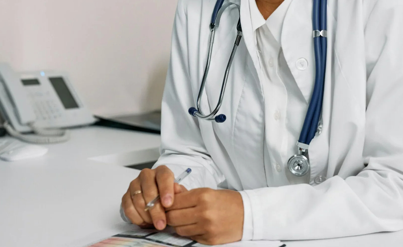 В Минздраве прокомментировали квитанции о зарплатах врачей в соцсетях