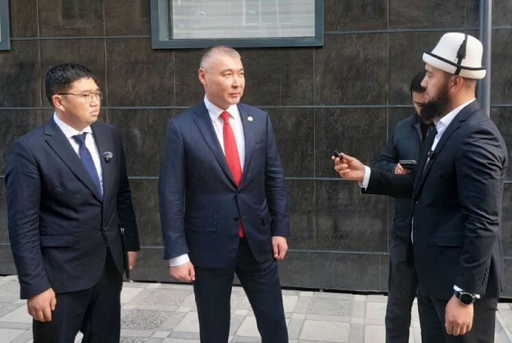 Каныбек Туманбаев побывал в «Институте допуска к дорожному движению»