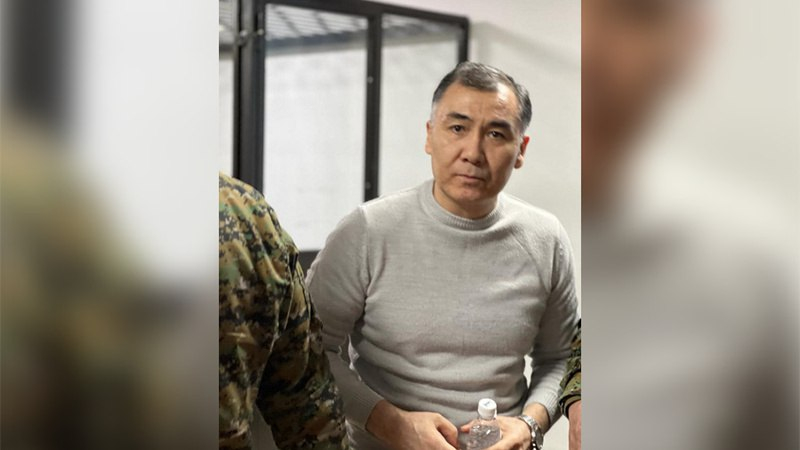 Держат в тюрьме как террориста и экстремиста. Сын Равшана Жэ