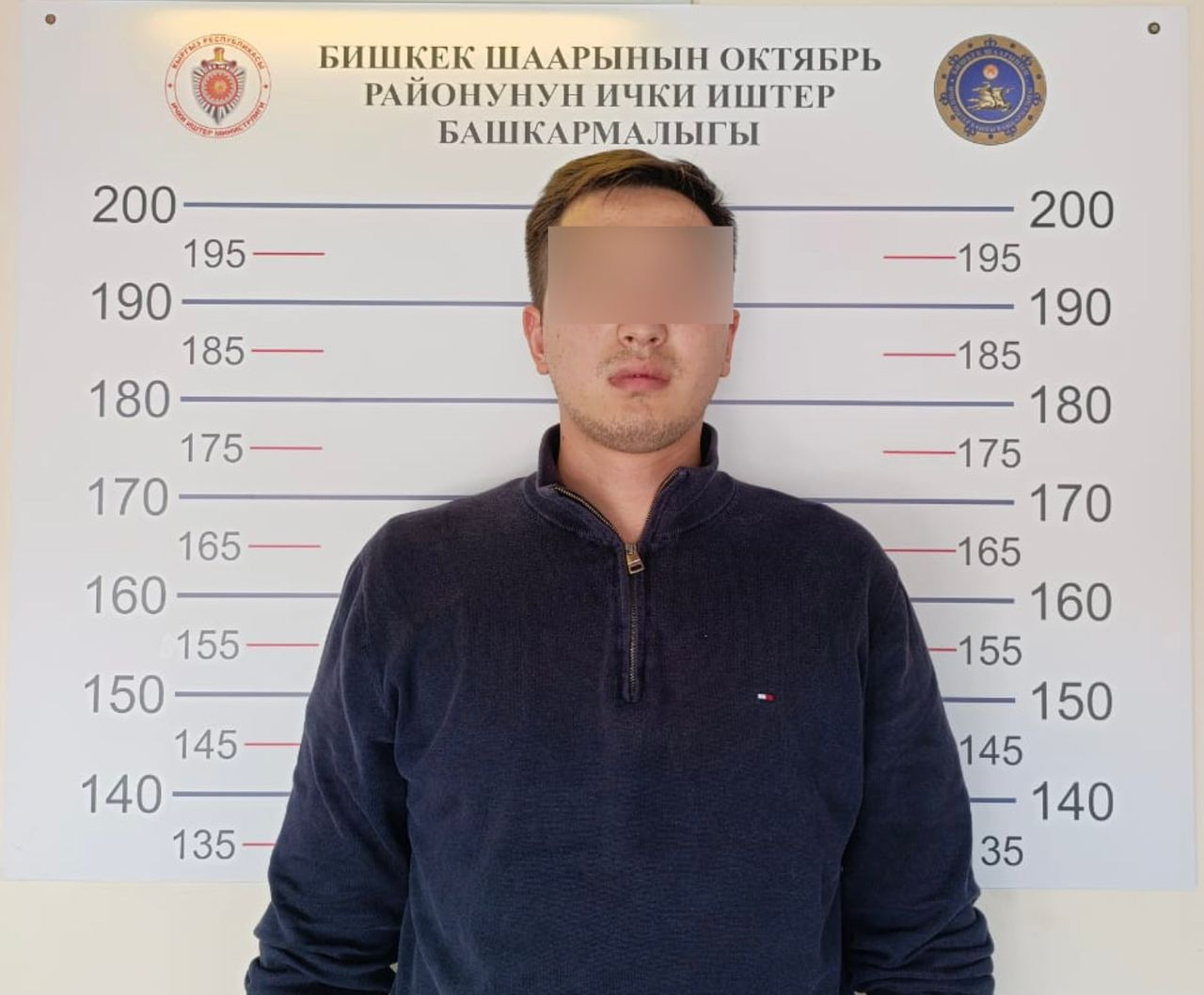 Пешехода хотели пропустить на улице Токомбаева в Бишкеке, но он погиб из-за столкновения автомобилей