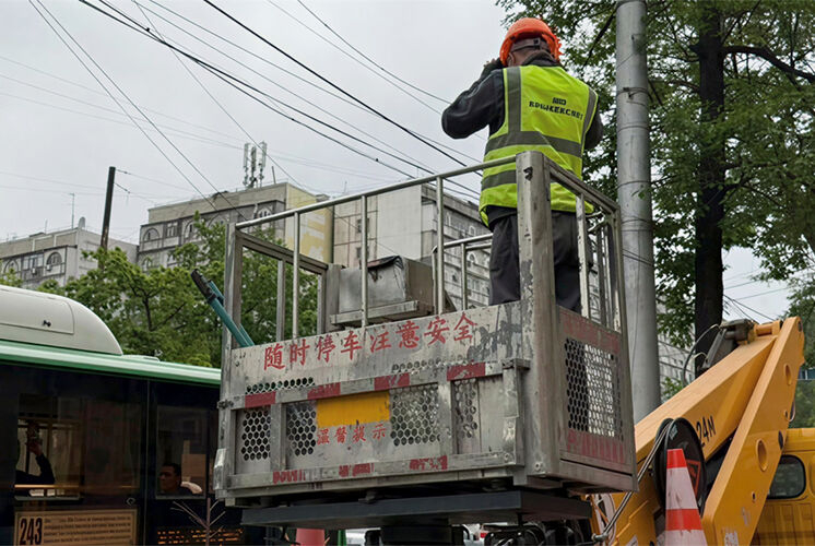 Мэрия начала обрезать интернет-кабели в Бишкеке